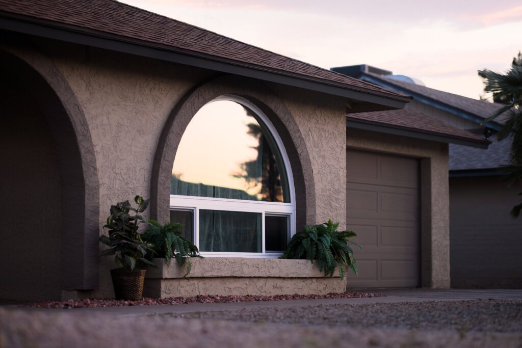 An arched POWER window.